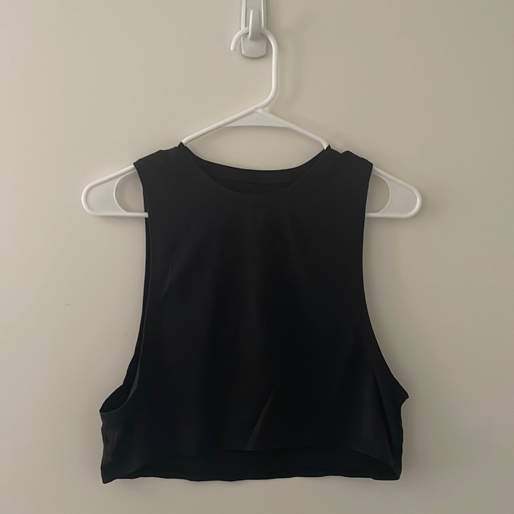 Lululemon cropped muscle tank